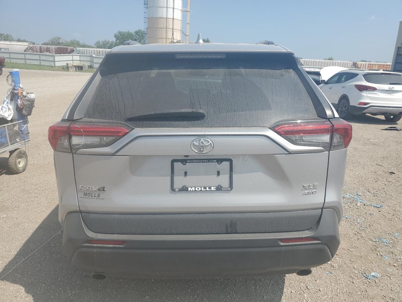2019 TOYOTA RAV4 XLE P - Image 6