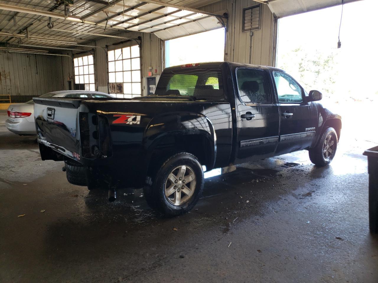 2011 GMC SIERRA K15 - Image 3