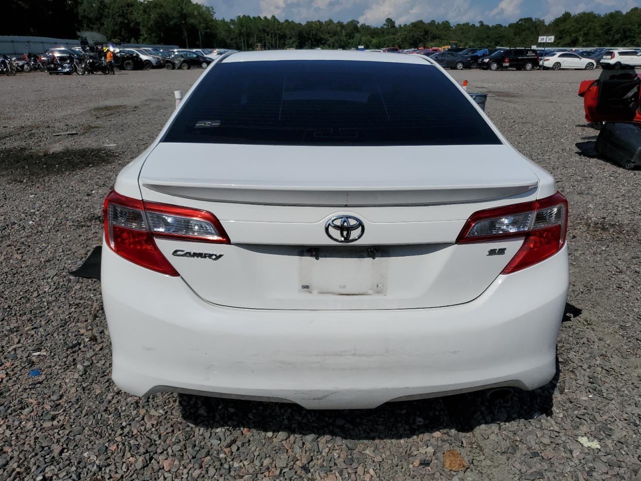 2013 TOYOTA CAMRY L - Фото 6