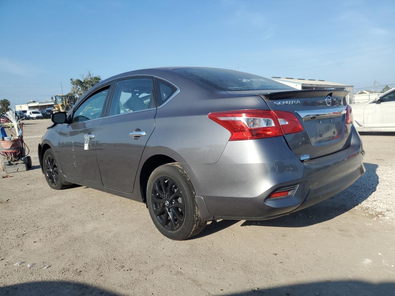 2018 NISSAN SENTRA S - Image 2