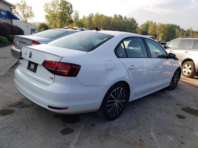2016 Volkswagen Jetta Sport - Image 3