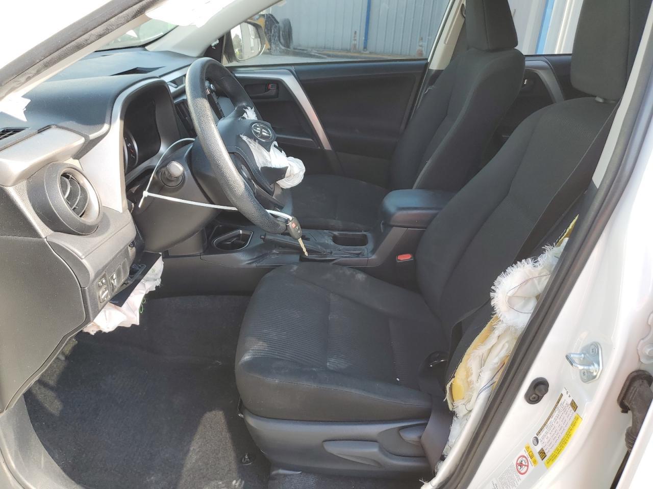 2016 TOYOTA RAV4 LE - Фото 7