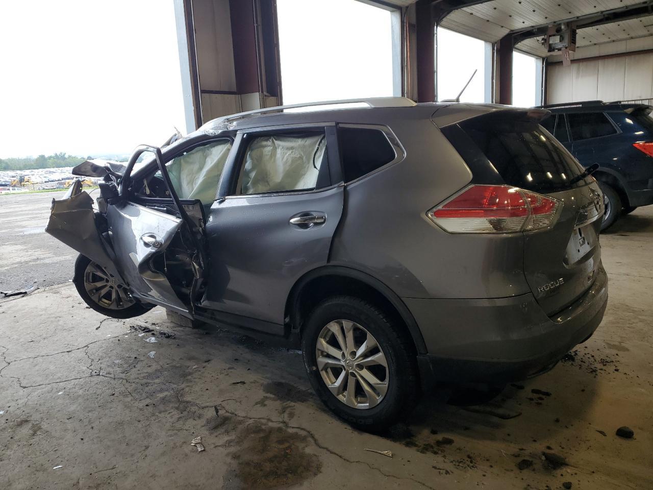 2016 NISSAN ROGUE S - Фото 2