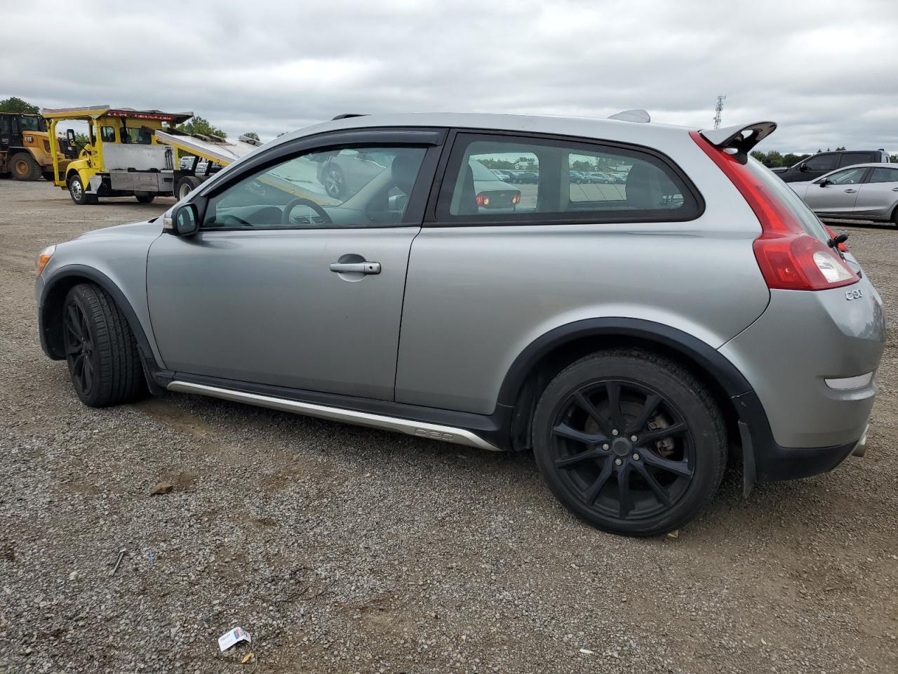 2011 VOLVO C30 T5 - Image 2