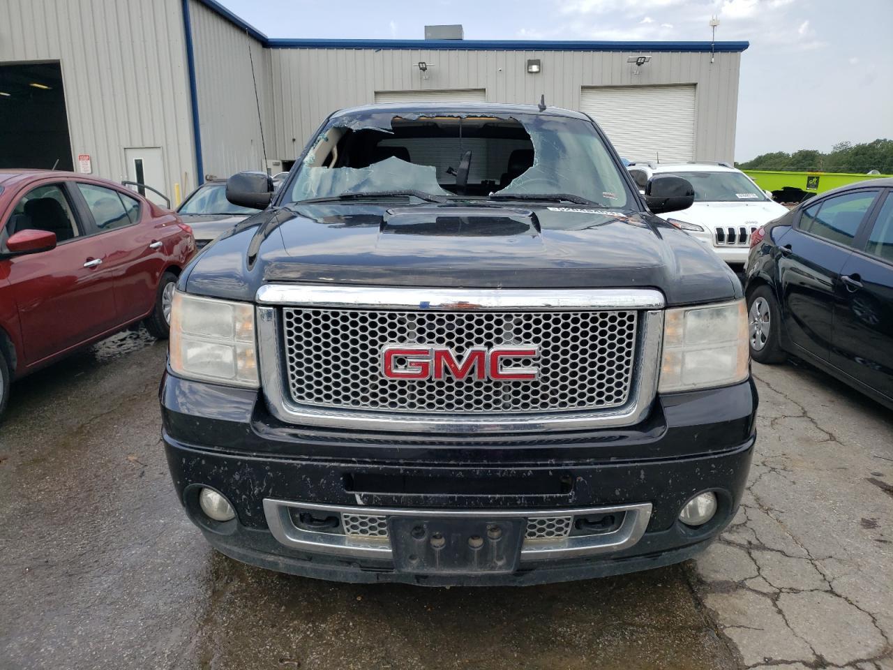 2011 GMC SIERRA K15 - Фото 5