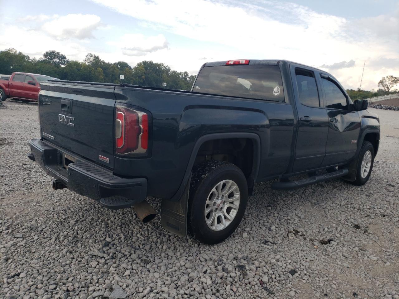 2017 GMC SIERRA K15 - Image 3