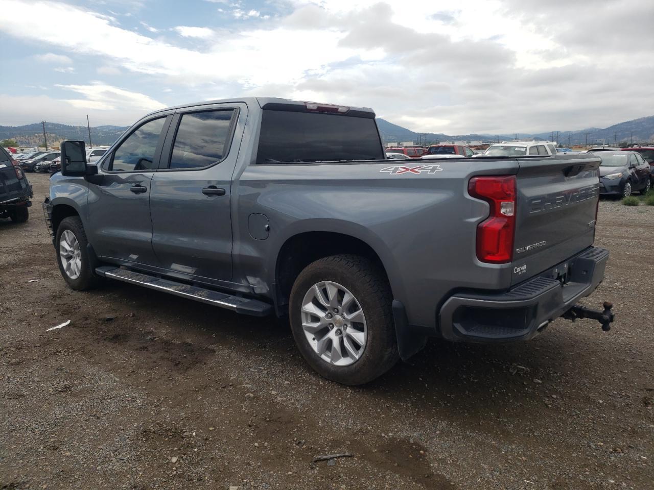 2020 CHEVROLET SILVERADO - Image 2