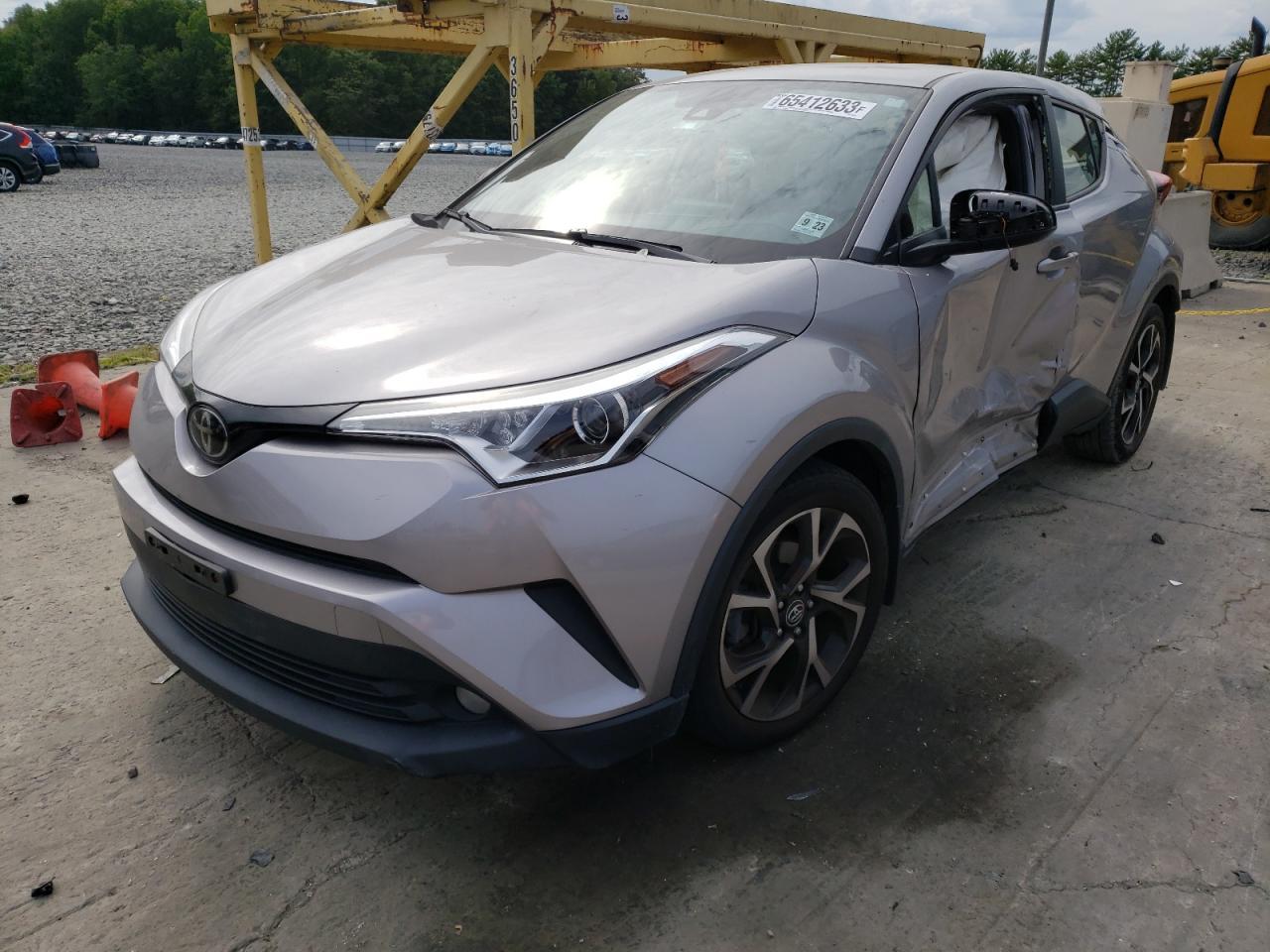 2018 TOYOTA C-HR XLE car image