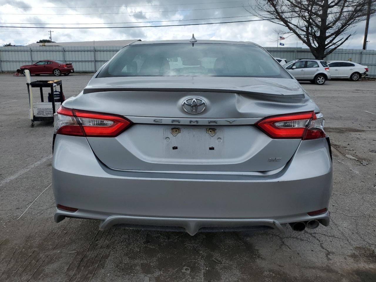 2018 TOYOTA CAMRY L - Фото 6