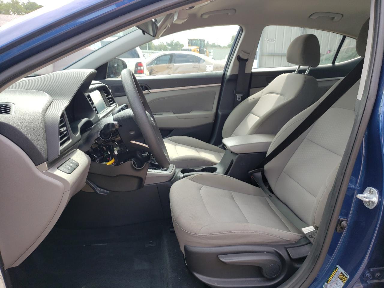 2019 HYUNDAI ELANTRA SE - Фото 7