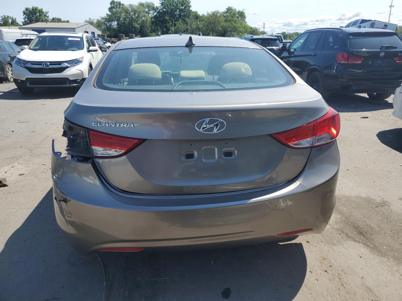 2013 HYUNDAI ELANTRA GL - Image 6