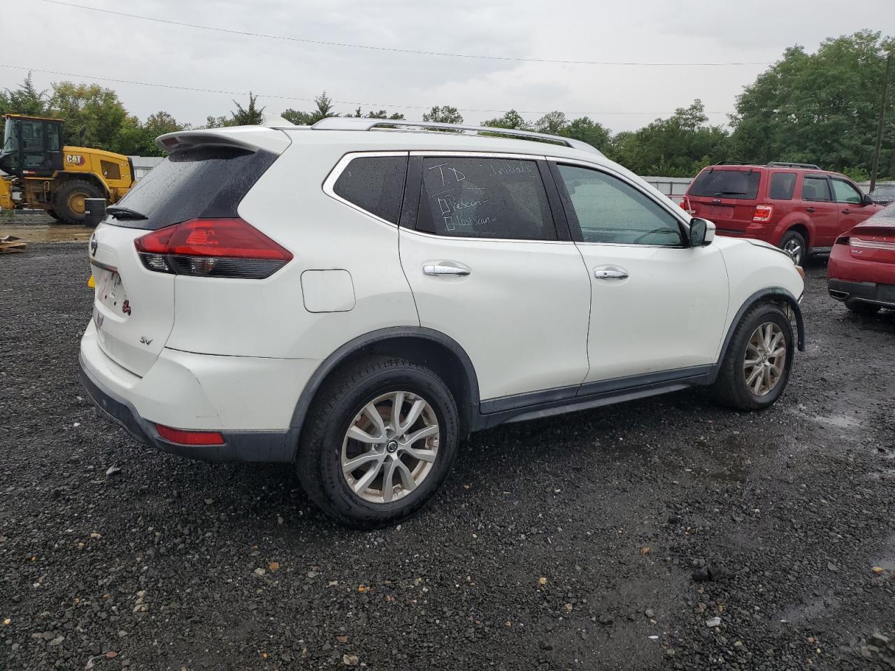 2018 NISSAN ROGUE S - Фото 3
