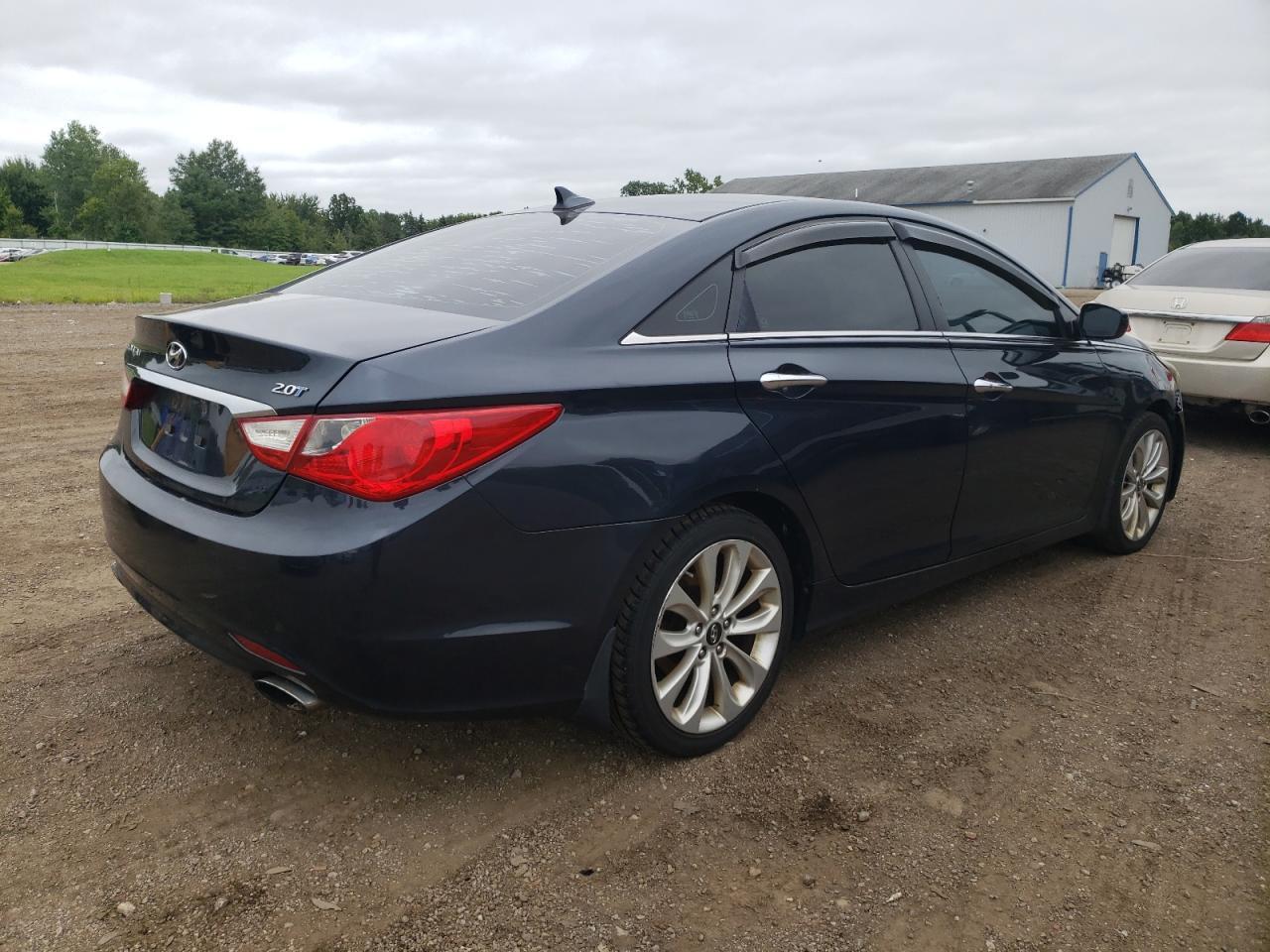 2011 HYUNDAI SONATA SE - Image 3