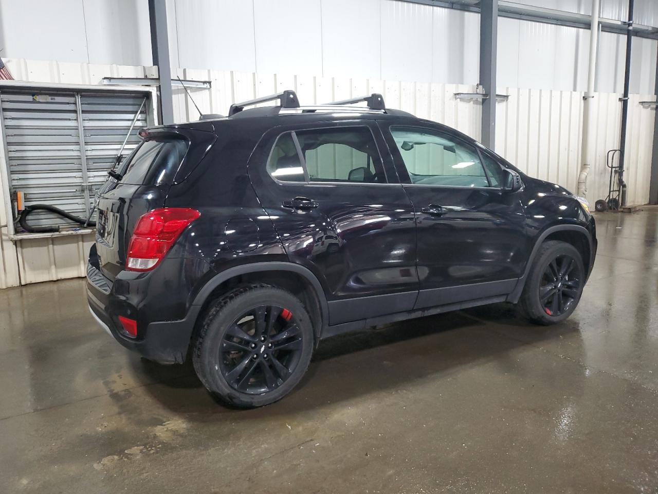 2021 CHEVROLET TRAX 1LT - Image 3