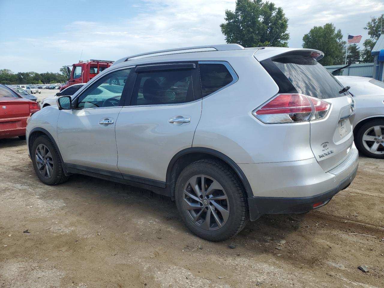 2016 NISSAN ROGUE S - Фото 2