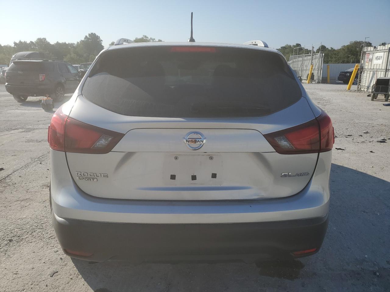 2017 NISSAN ROGUE SPOR - Image 6
