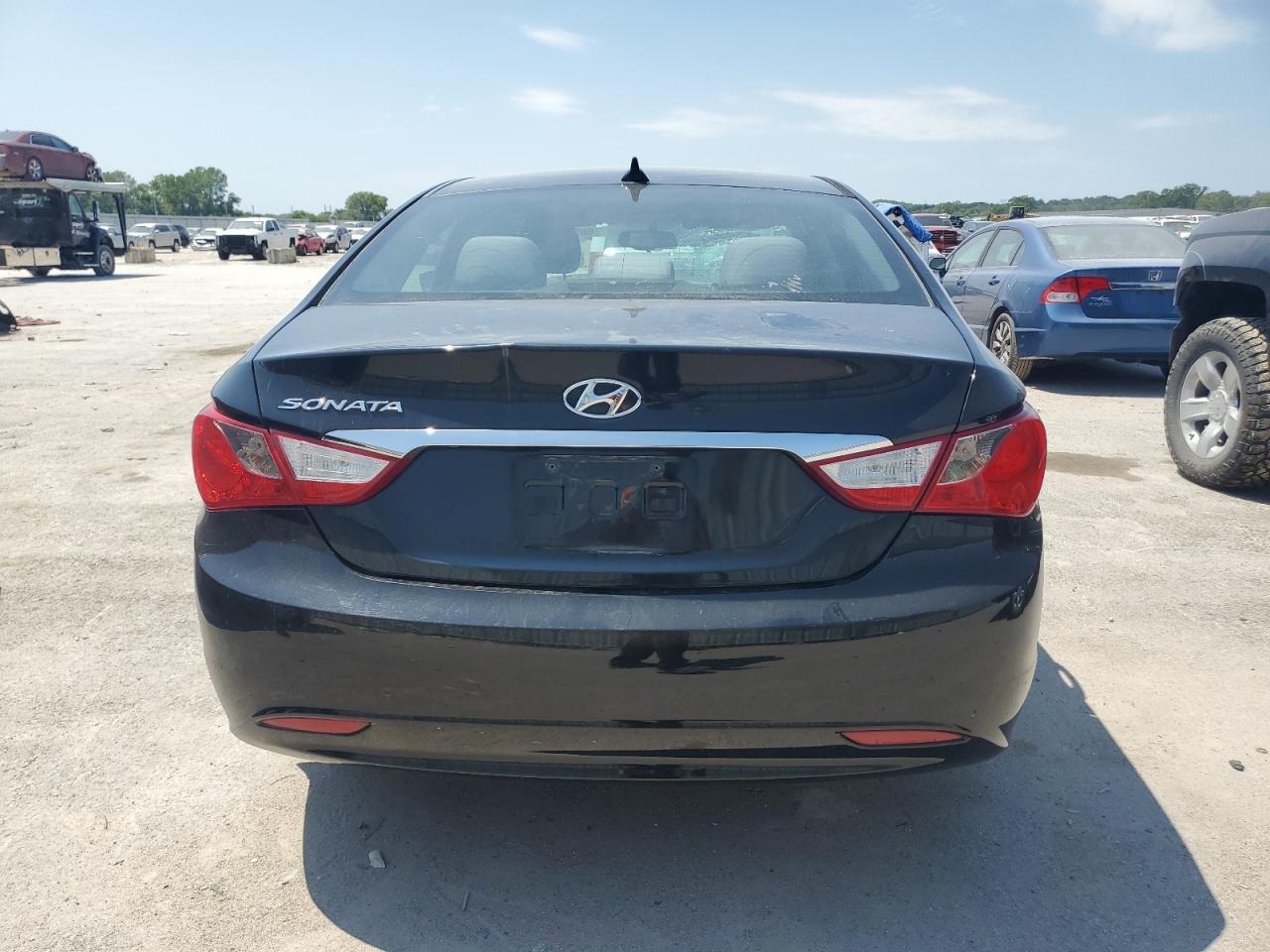 2013 HYUNDAI SONATA GLS - Image 6