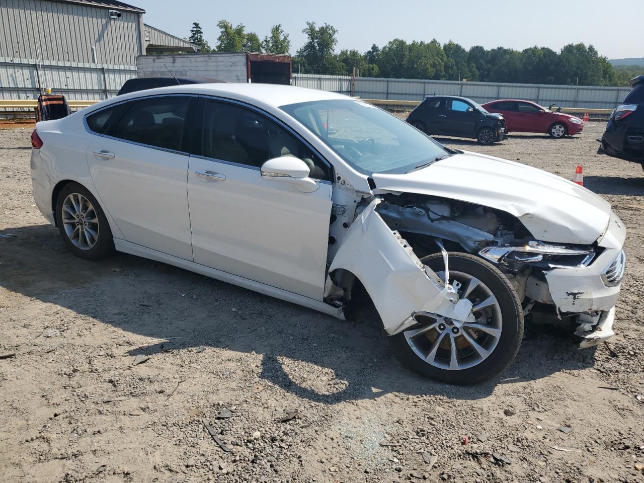 2017 FORD FUSION SE - Фото 4