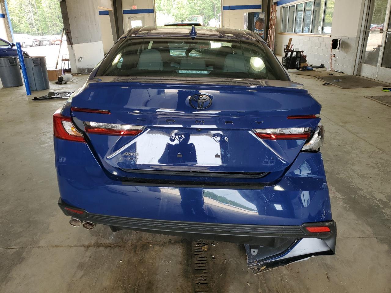 2025 TOYOTA CAMRY XSE - Image 6