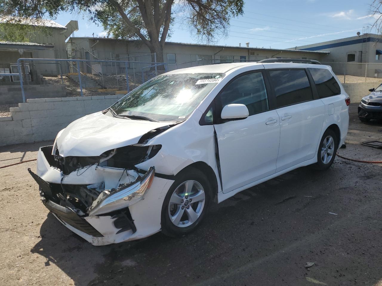 2020 TOYOTA SIENNA LE