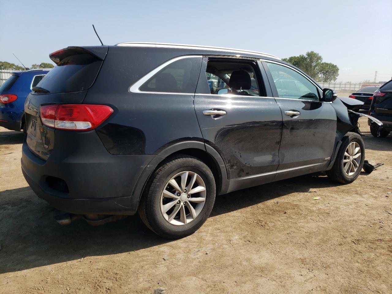 2017 KIA SORENTO LX - Фото 3