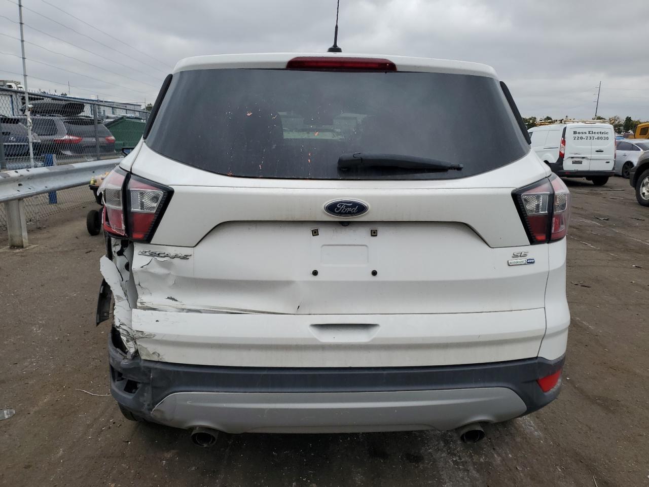 2017 FORD ESCAPE SE - Фото 6