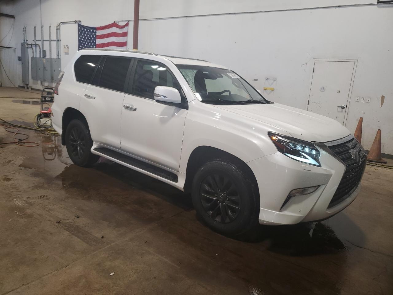 2022 LEXUS GX 460 - Фото 4