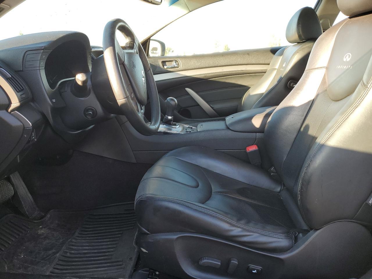 2012 INFINITI G37 - Image 7