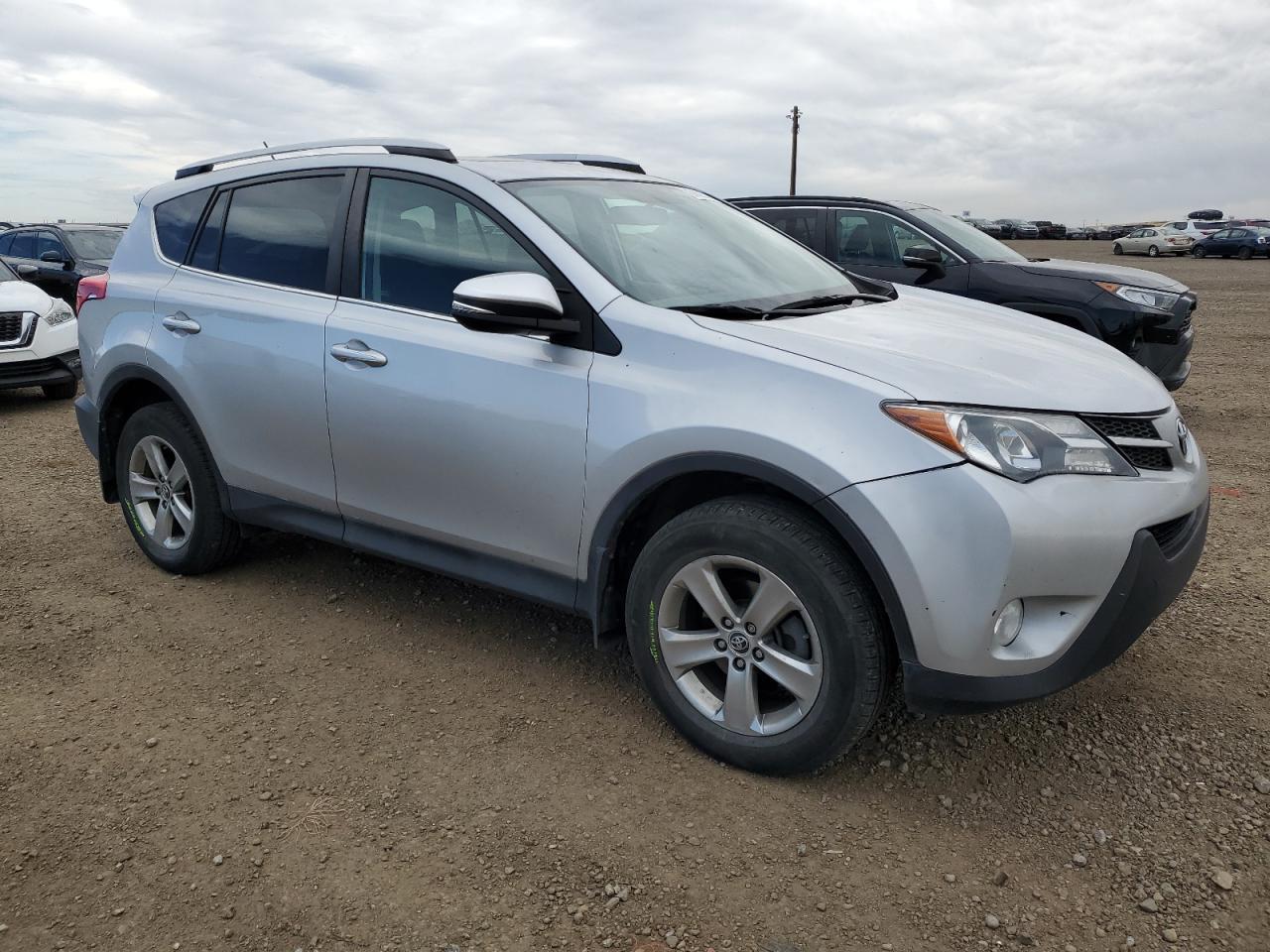 2015 TOYOTA RAV4 XLE - Фото 4