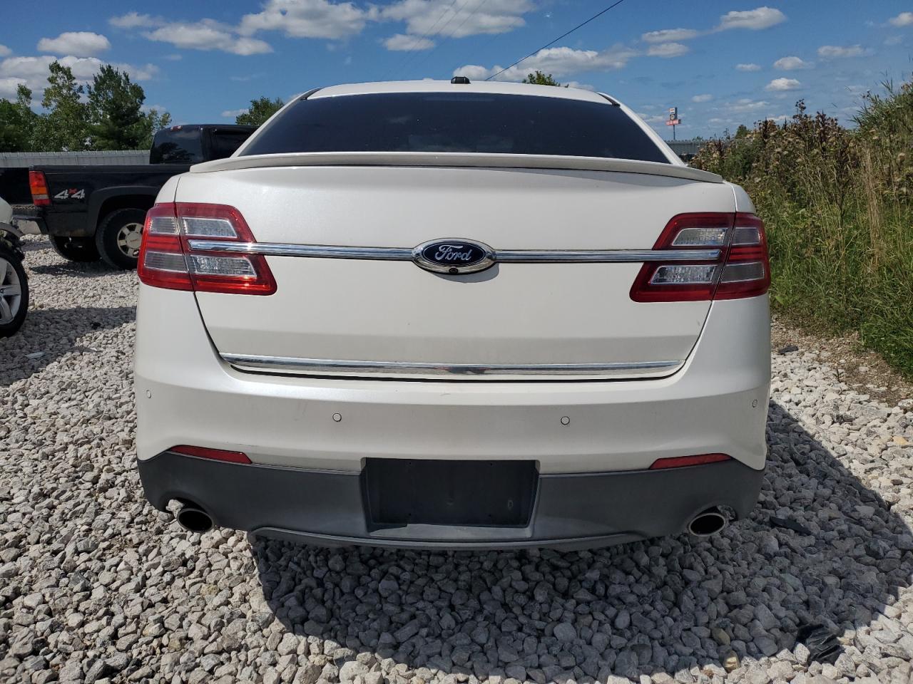 2013 FORD TAURUS SEL - Image 6