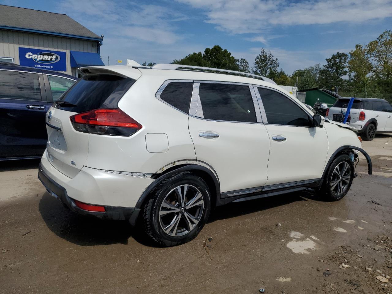 2017 NISSAN ROGUE S - Фото 3