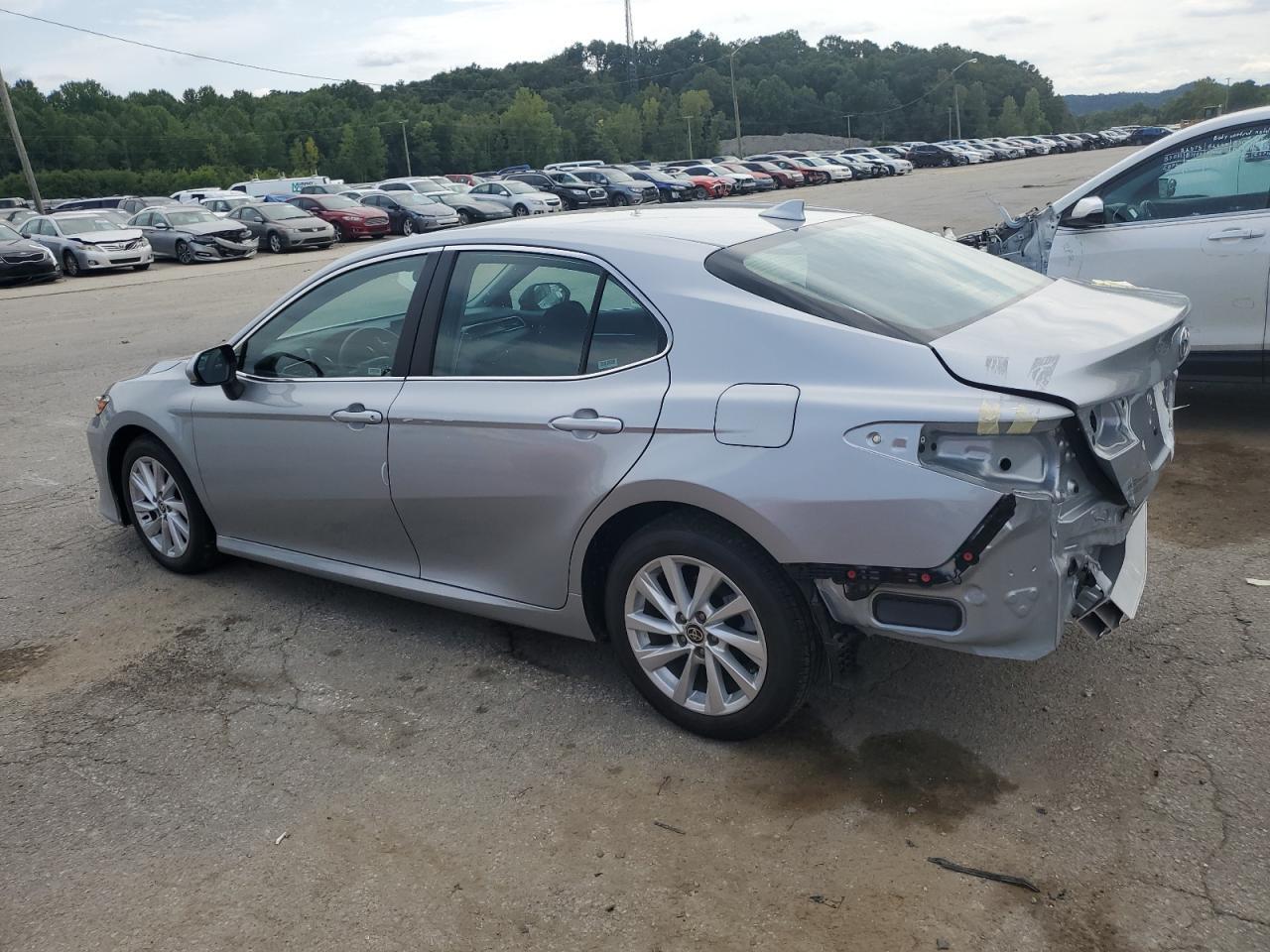 2023 TOYOTA CAMRY LE - Фото 2