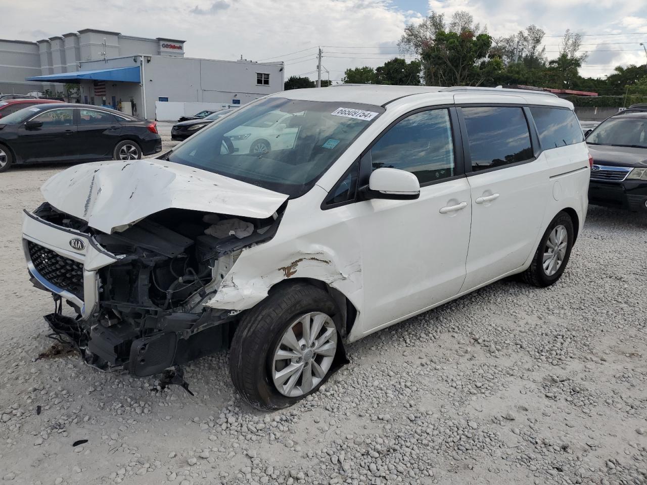 2016 KIA SEDONA LX