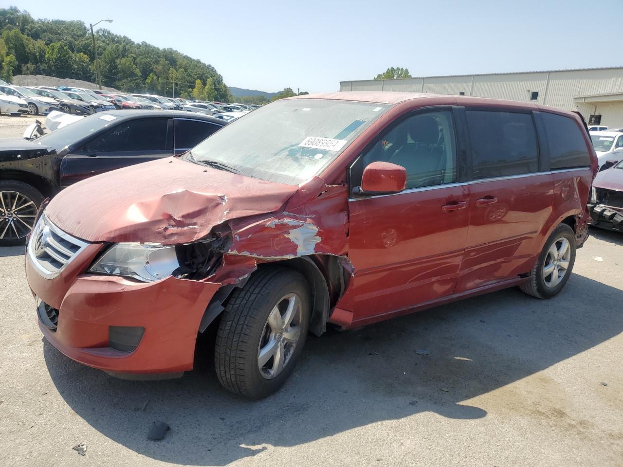 2010 VOLKSWAGEN ROUTAN SE
