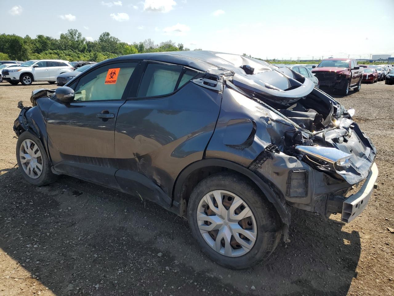2019 TOYOTA C-HR XLE - Image 2