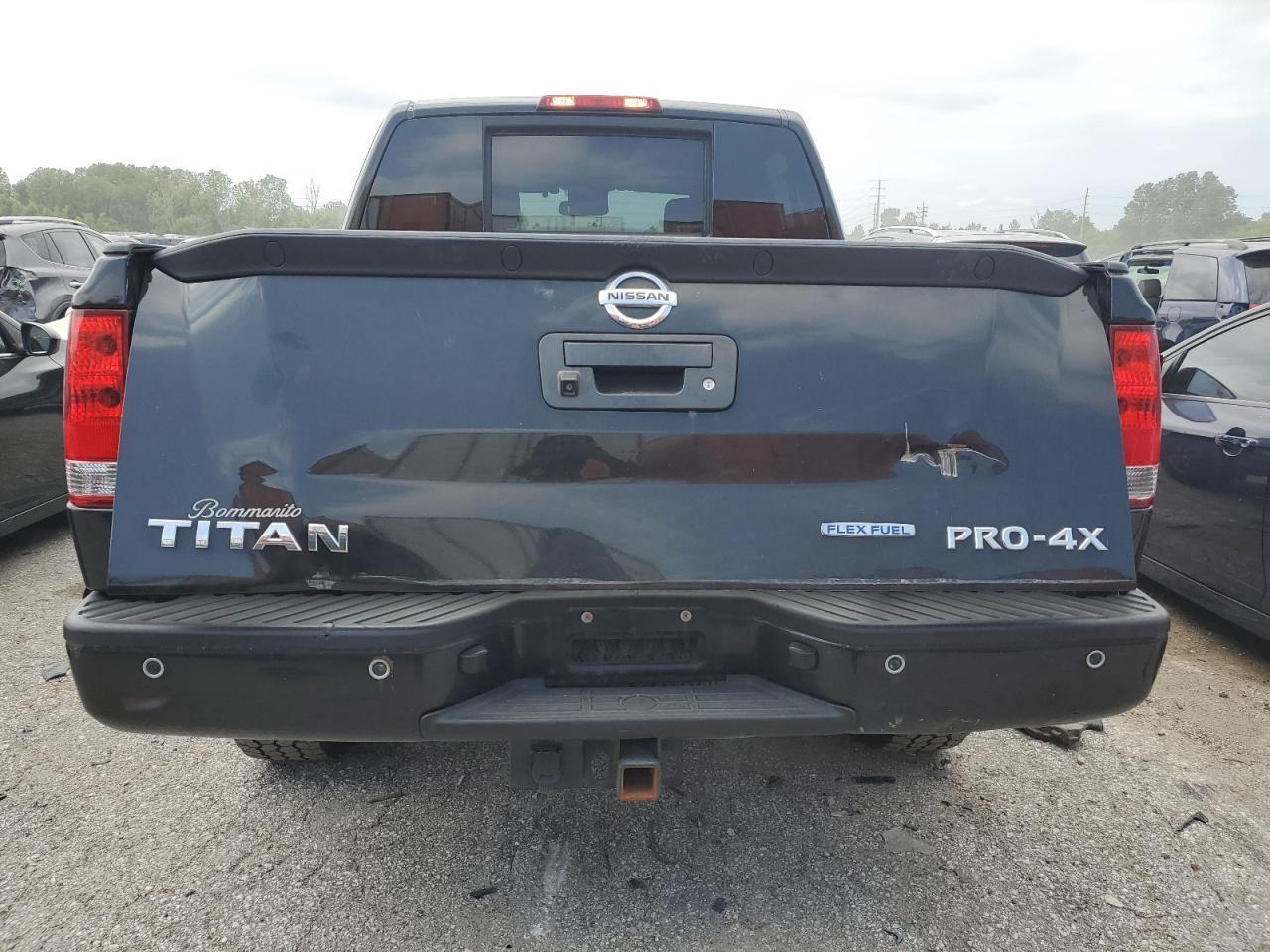 2015 NISSAN TITAN S - Фото 6