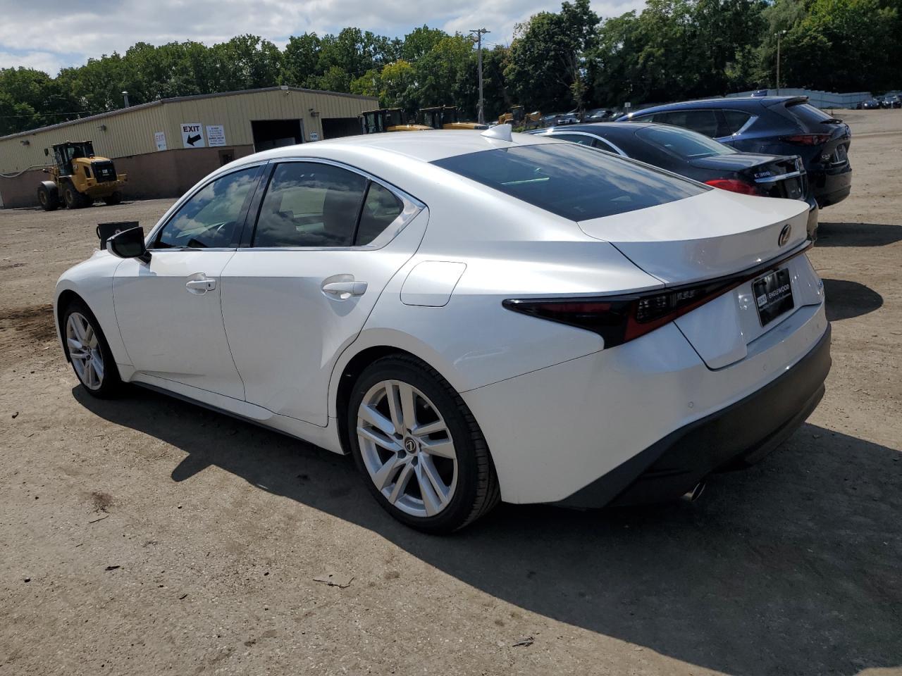 2021 LEXUS IS 300 - Image 2