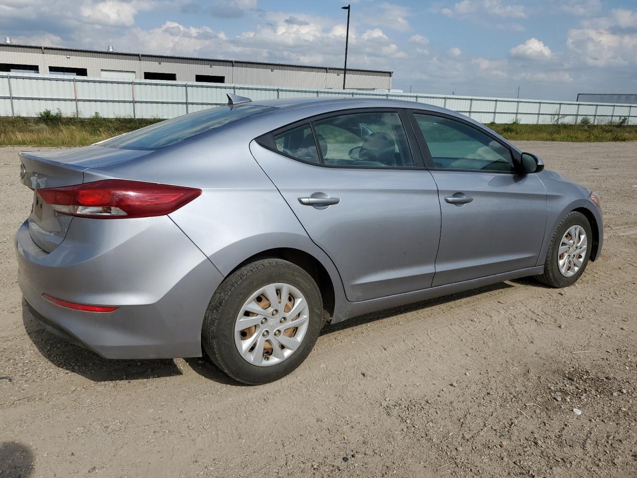 2017 HYUNDAI ELANTRA SE - Фото 3