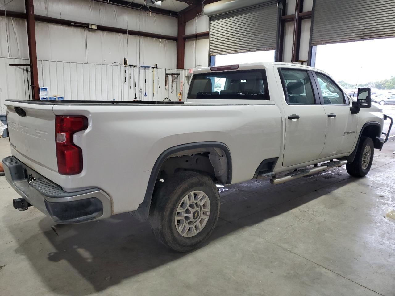 2021 CHEVROLET SILVERADO - Фото 3