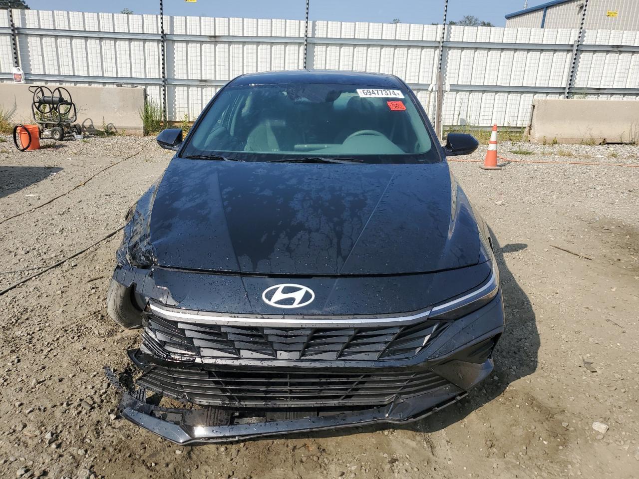 2024 HYUNDAI ELANTRA SE - Фото 5