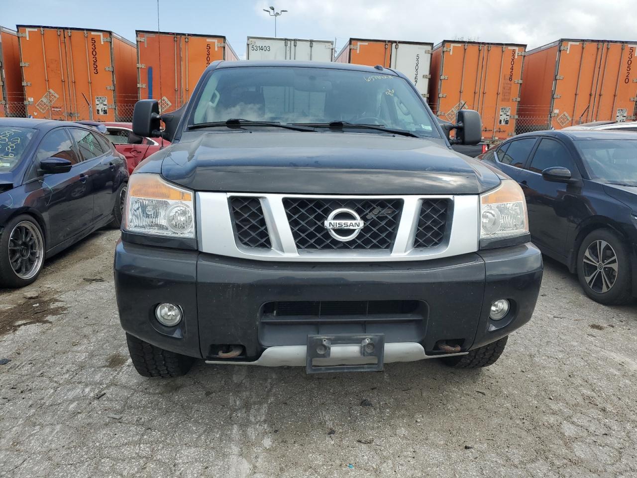 2015 NISSAN TITAN S - Фото 5