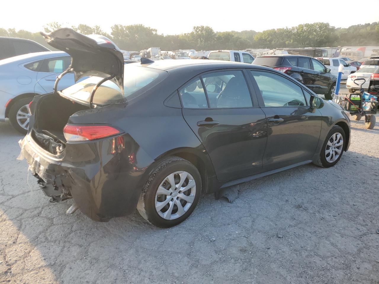 2022 TOYOTA COROLLA LE - Image 3
