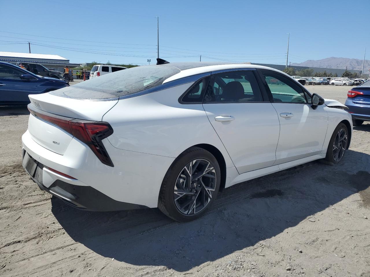 2025 KIA K5 GT LINE - Image 3