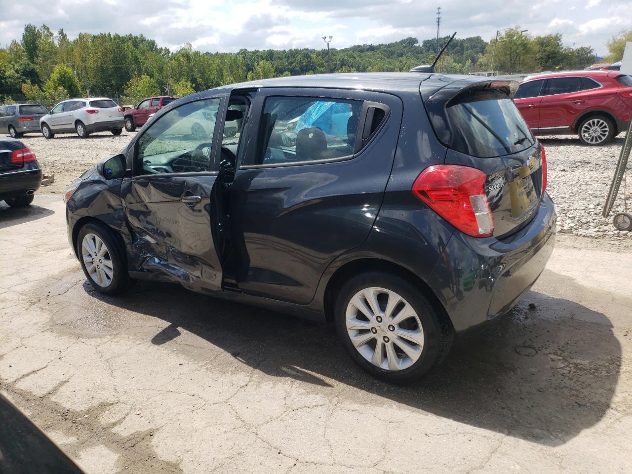 2018 CHEVROLET SPARK 1LT - Фото 2