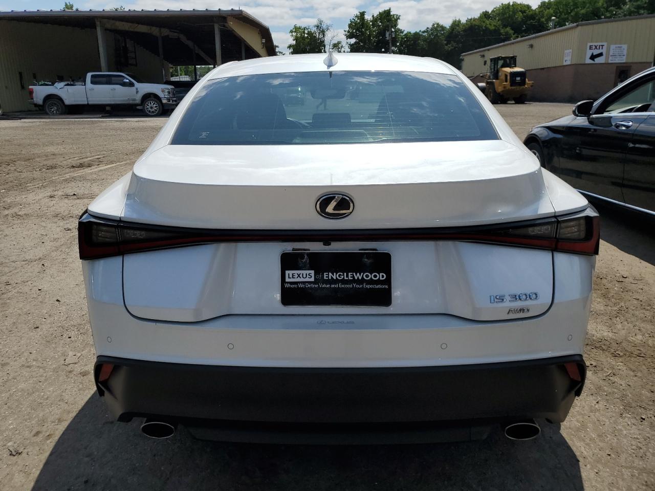 2021 LEXUS IS 300 - Image 6