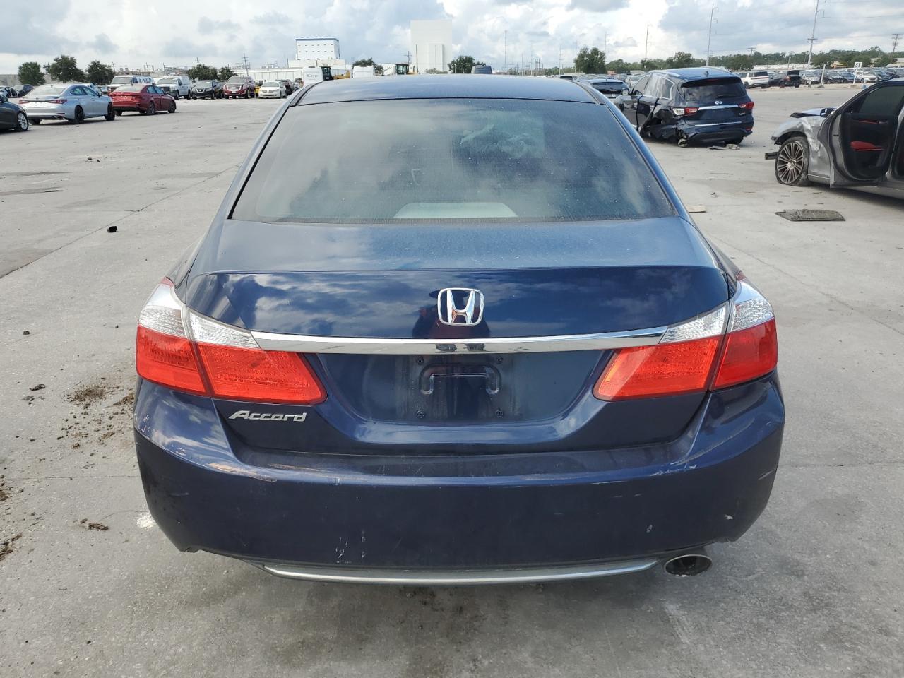 2014 HONDA ACCORD LX - Фото 6