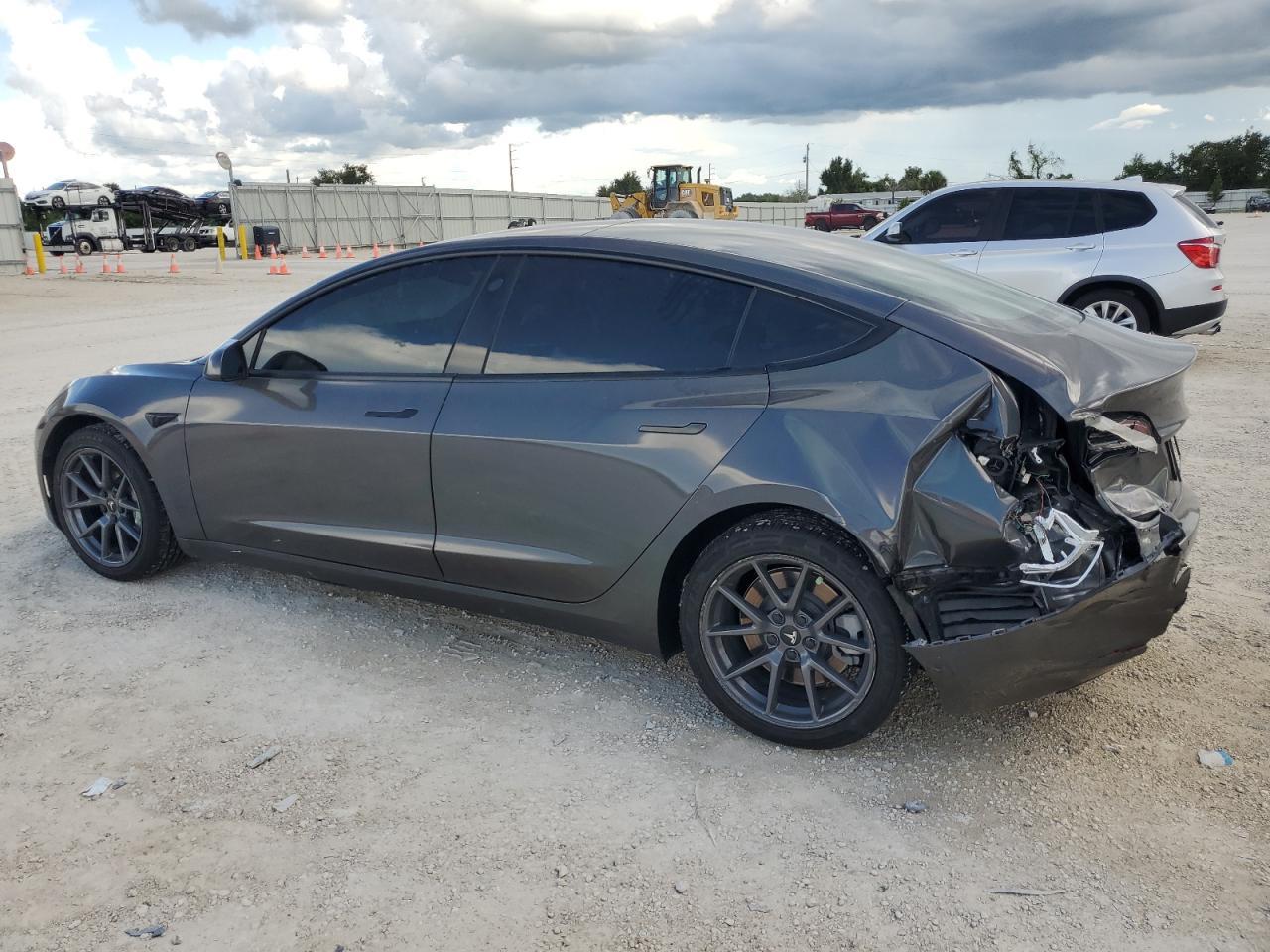 2021 TESLA MODEL 3 - Image 2