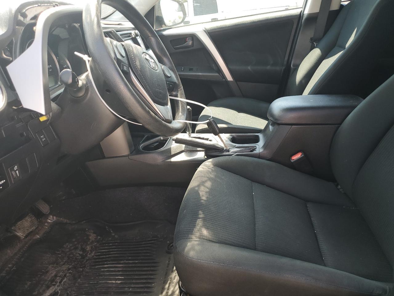 2016 TOYOTA RAV4 LE - Фото 7