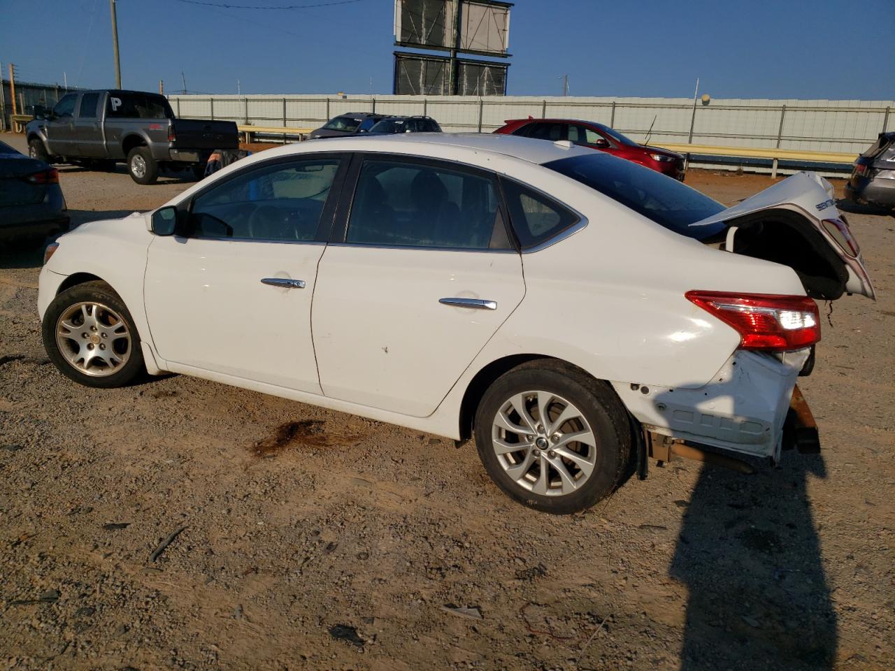 2016 NISSAN SENTRA S - Фото 2