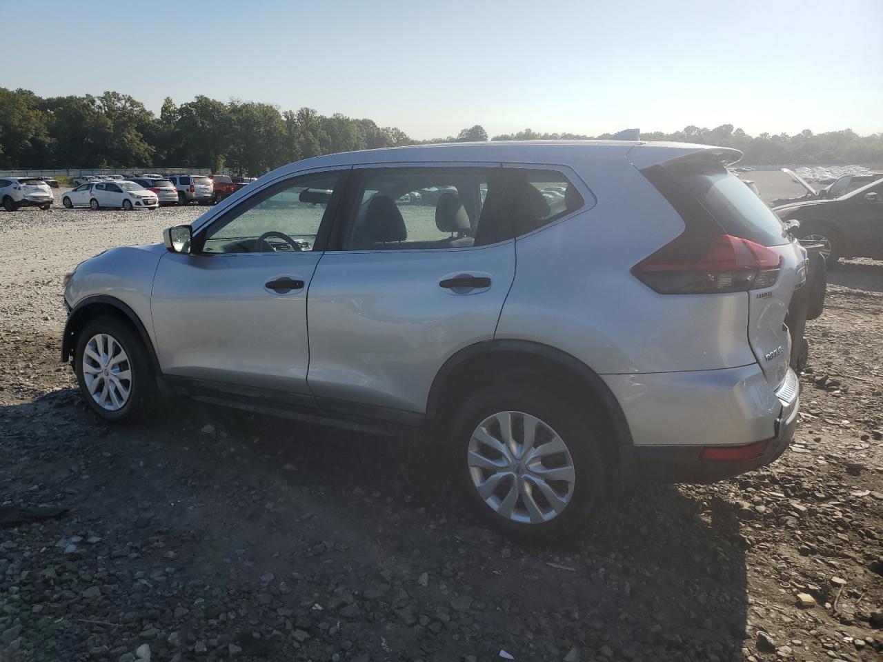 2018 NISSAN ROGUE S - Фото 2